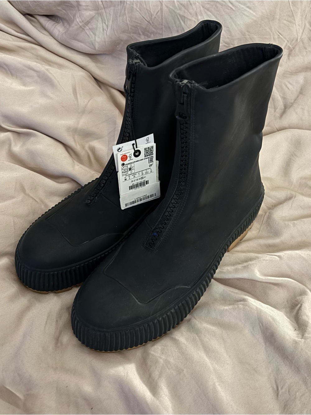 Zara Black Front-Zip Women's Rain Boots